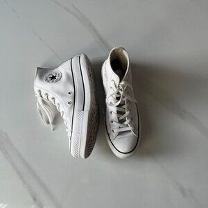 White Leather Platform Converse All Stars Size 7.5